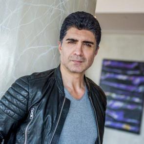 &Ouml;zcan Deniz'in yeni dizisi 'Kral'da hikaye krizi!