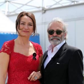 '9 Kere Leyla' setinde talihsiz kaza! Ezel Akay &ouml;l&uuml;mden...