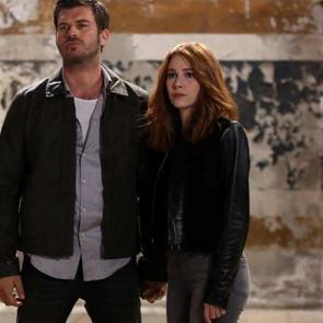 Kıvan&ccedil; Tatlıtuğ ve El&ccedil;in Sangu'dan b&uuml;y&uuml;k başarı!