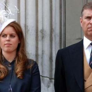 Prenses Beatrice'in d&uuml;ğ&uuml;n&uuml;ne babası engel oldu!