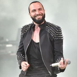 Şarkıcı Berkay k&uuml;&ccedil;&uuml;k kızını yedi bitirdi!