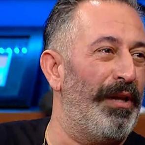 Cem Yılmaz d&uuml;ş&uuml;nd&uuml;rd&uuml;: "İ&ccedil;imde bir Murat Boz var"!