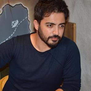 Elazığ'a giden Yusuf G&uuml;ney fırsat&ccedil;ı esnafa sitem etti!