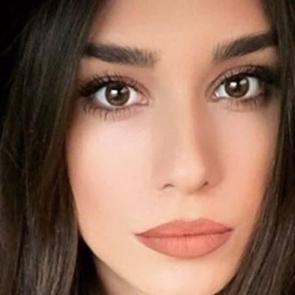 Burcu Kıratlı itiraf etti: En &ccedil;ok ben sevileyim en &ccedil;ok benimle ilgilensinler!