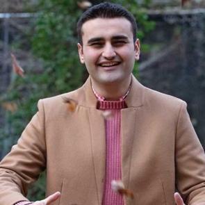 CZN Burak &Ouml;zdemir Elazığ'a bir tır dolusu erzak g&ouml;nderdi!