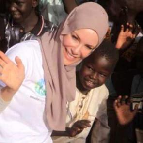 Gamze &Ouml;z&ccedil;elik'ten 'evini satıp kuyu a&ccedil;tırdı' haberlerine yalanlama!