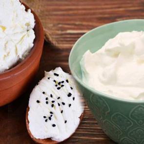 G&uuml;n boyu sadece yoğurt yiyerek nasıl zayıflanır? İşte yoğurt diyeti...