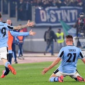 Serie A'da nefes kesen ma&ccedil;ta kazanan Lazio