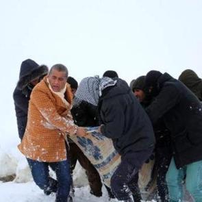 T&uuml;rk&uuml;c&uuml; Aydın Aydın'ın klibindeki k&ouml;t&uuml; hikaye ger&ccedil;ek oldu!