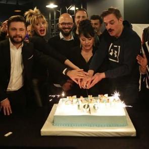 Kalk Gidelim ekibinden 100. b&ouml;l&uuml;me &ouml;zel kutlama