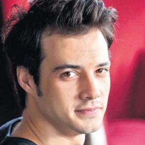 Mert Yazıcıoğlu Bir Annenin G&uuml;nahı'na dahil oldu!