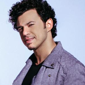 Buray'dan ismine &ouml;zel led ışıklı tasarım ayakkabı