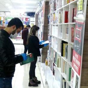 İlgi büyük: 1 yılda satılan kitap, 10 günde satıldı