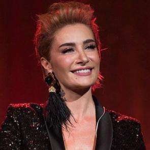 Şarkıcı Sıla'dan banyoda m&uuml;zik ziyafeti!