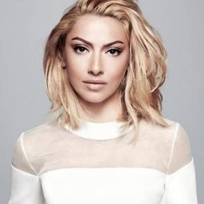 Konserini iptal eden Hadise Koronavir&uuml;s y&uuml;z&uuml;nden ekonomik zarara uğradı!