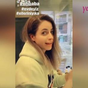 B&uuml;şra Pekin'den danslı el yıkama videosu!