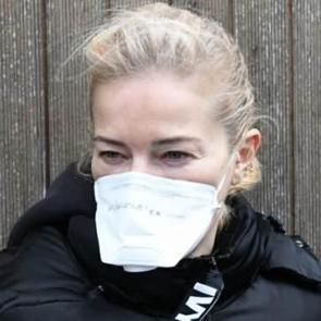 Burcu Esmersoy, dışarıya &ccedil;ıkan &uuml;nl&uuml;lerle ilgili konuştu