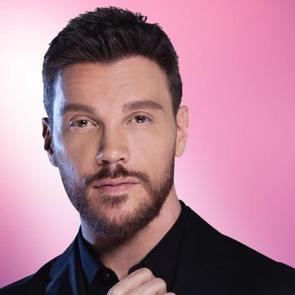 Sinan ak&ccedil;ıl'dan alkışlanacak hareket: Koliler hazır!