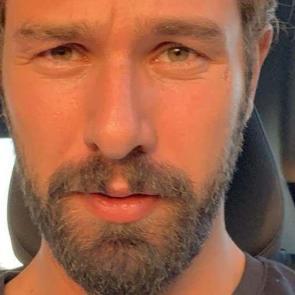 Furkan Palalı'dan sağlık &ccedil;alışanları i&ccedil;in anlamlı hareket!