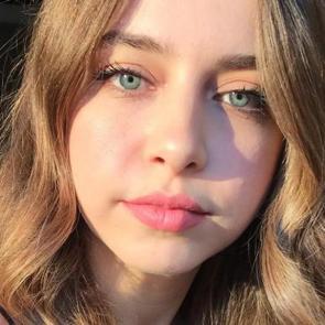 Gamze Er&ccedil;el'in ev paylaşımı sosyal medyanın g&uuml;ndeminde