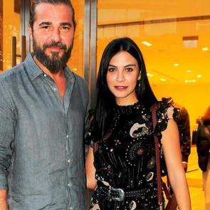 Neslişah Alko&ccedil;lar eşi Engin Altan D&uuml;zyatan'ın sa&ccedil;larını kesti!