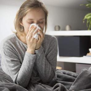 Sağlık Bakanlığından evde koronavir&uuml;s tedavisi g&ouml;renlere tavsiyeler