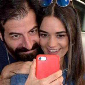 Oyuncu Hande Soral ve eşi İsmail Demirci'den 'Evde kalın' &ccedil;ağrısı