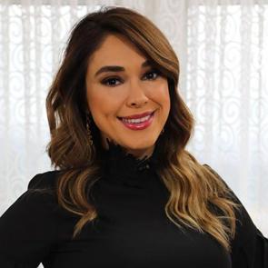 Zuhal Topal'dan takip&ccedil;ilerine 'Evde Kal' &ccedil;ağrısı!