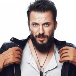 Serkan Altunorak'ın "Bankaya gidiyorum" paylaşımı beğeni topladı!