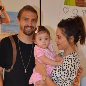 Caner Erkin 1 yaşındaki kızıyla spor yaptı!