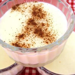 En kolay pirin&ccedil; unlu muhallebi nasıl yapılır? Enfes pirin&ccedil; unlu muhallebi tatlısı