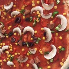 Ev usulü pizza tarifi ! Evde pizza nasıl yapılır, malzemeleri nelerdir?