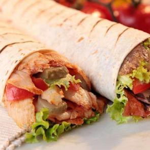 Evde en kolay d&ouml;ner nasıl yapılır? Evde d&ouml;ner yapmanın p&uuml;f noktaları nelerdir?