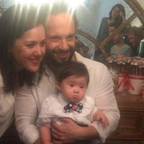 Şarkıcı &Ouml;zg&uuml;n'den y&uuml;zlerini g&uuml;l&uuml;mseten paylaşım!