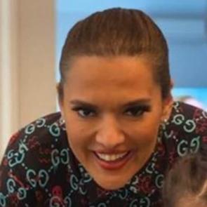 Demet Akalın rahmetli İbrahim Erkal'ın  'Canısı' şarkısını s&ouml;yledi!