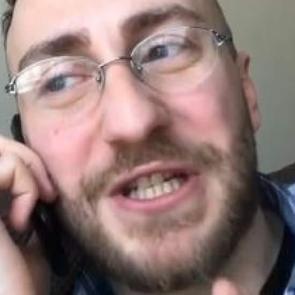 Komedyen Sefa Doğanay'dan iftar davetlerine g&uuml;ld&uuml;ren engel!