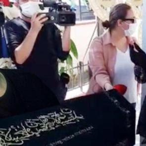 B&uuml;lent Ersoy&rsquo;un annesi son yolculuğuna uğurlandı!