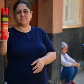 Adanalıların sinek tepkisi!