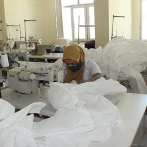 Sağlık &ccedil;alışanları i&ccedil;in &uuml;retiliyor, şimdi de ihracatına başlandı