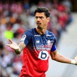 Lille'de takım kaptanı Fonte, koronavir&uuml;se yakalandı