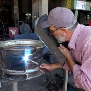 Kamyon jantından &uuml;retti! Fiyatı 2 bin lira