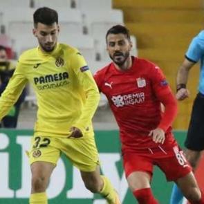 Sivasspor kaybetse de şansını s&uuml;rd&uuml;rd&uuml;