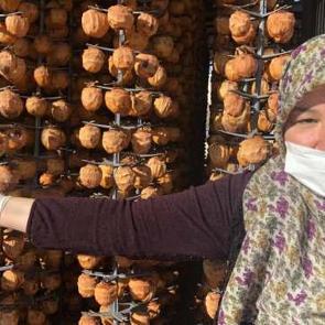 T&uuml;m k&ouml;y ona &ccedil;alışıyor! Kendisi bile inanamadı