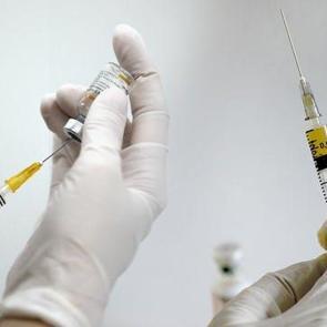 Koronavir&uuml;s Aşısı Orucu Bozar mı? Diyanet A&ccedil;ıkladı! 