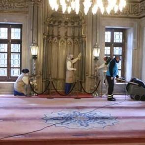 Eyüpsultan Camii, Ramazan öncesi gül suyuyla yıkandı  