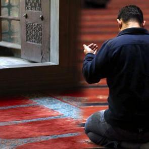 Kaza namazı nasıl kılınır? İkindi namazı arkasından &ouml;ğle namazı kazası kılınır mı?