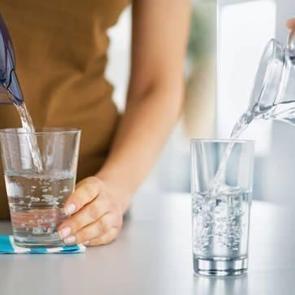 Diyetisyenden ramazanda su tüketimi uyarısı! Yarım saatte bir...