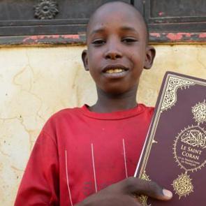 Hediye Kur’an ile yüzler güldü