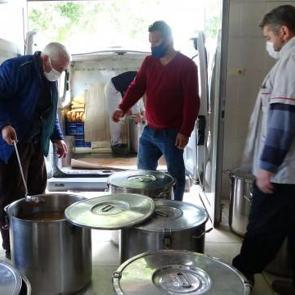 Kozan’da bin 100 aileye Ramazan boyu sıcak aş 