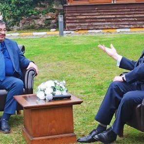 Hayati İnanç renkli sohbetiyle gönülleri fethetti   